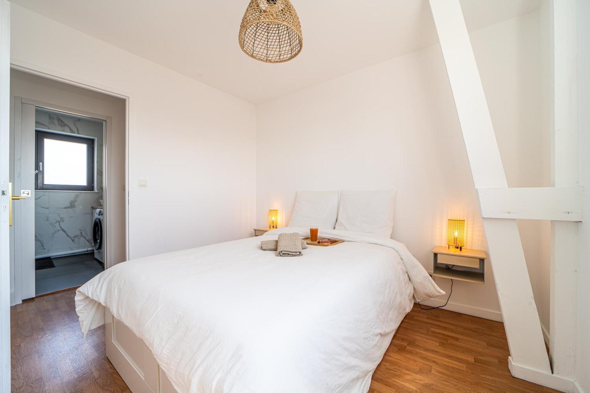 Appartement Le Saint-Jean - Hypercentre - Parking Prive - 1 A 6 Personnes - Wifi à Roubaix Extérieur photo